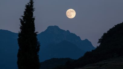 Ξεχασμένα φεγγάρια